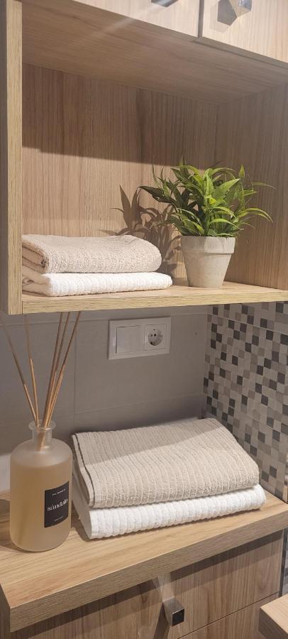 Apartamento Con Balcon En Casco Antiguo De Cuenca クエンカ エクステリア 写真